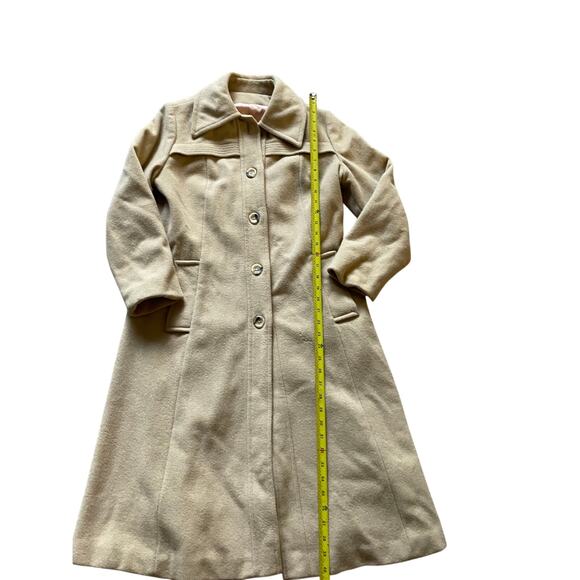 Womens/Unisex Cream Trench OverCoat Single Breasted Buttons PTP 19inches - Picture 3 of 7